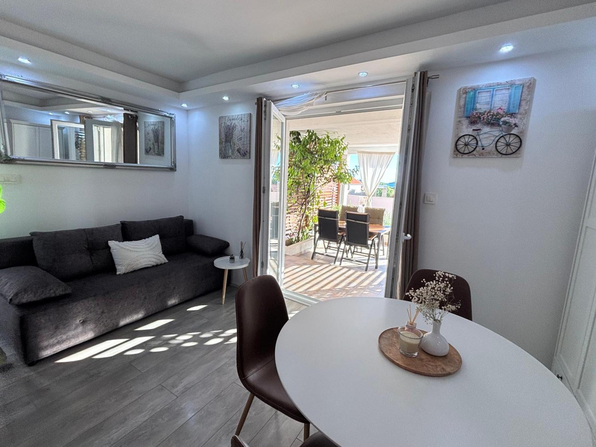 Luxury Apartman Nr 希贝尼克 外观 照片